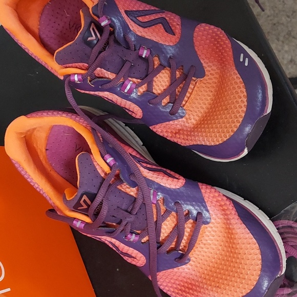 Vionic women's athletic shoes with extra laces, size 10. Purple and orange. - Picture 2 of 6